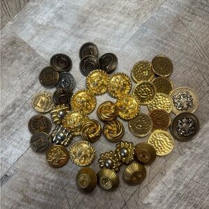 Vintage Gold-Tone Large Button Set, .584 lbs without